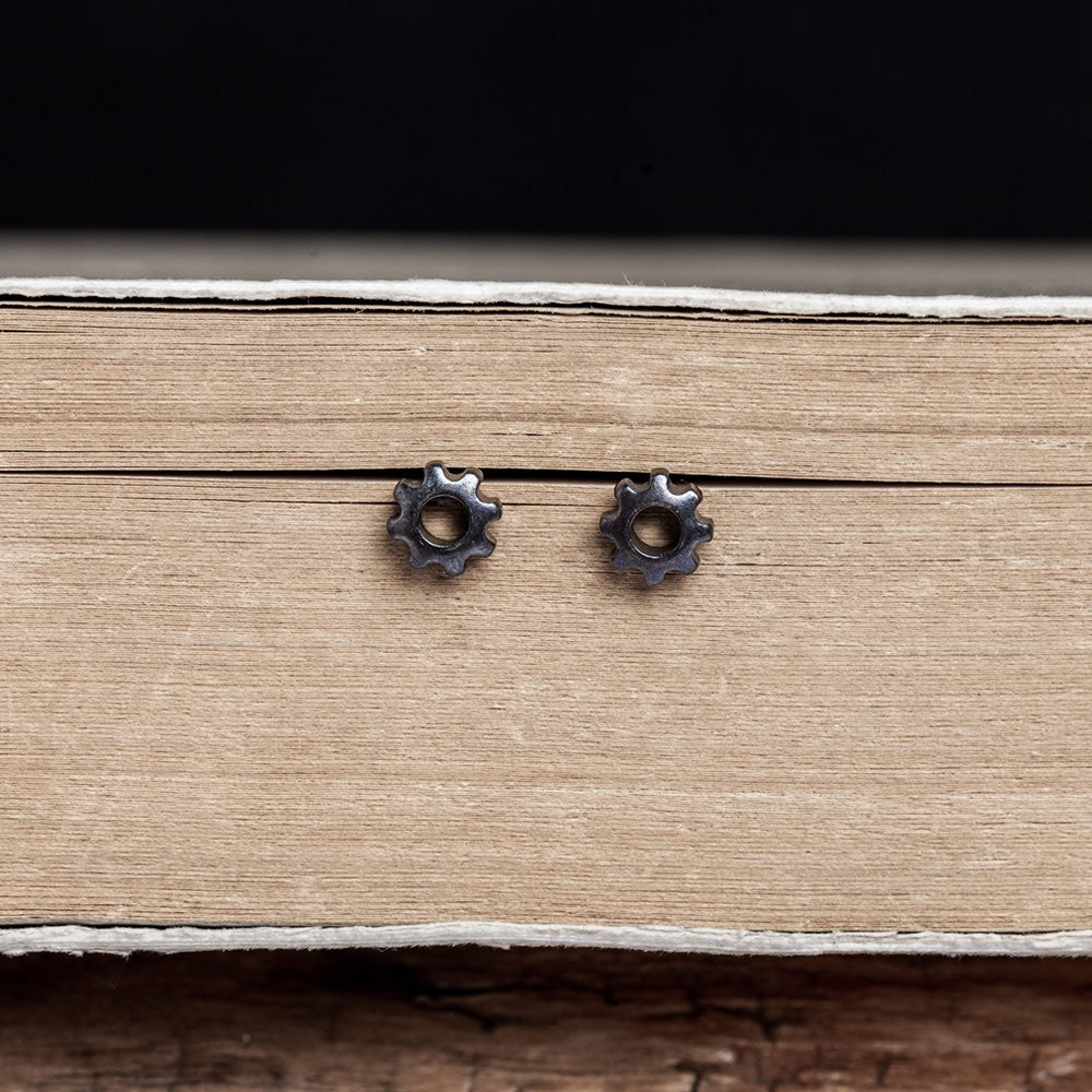 Cold Wind Punk Gear Earrings Non-mainstream Jewelry