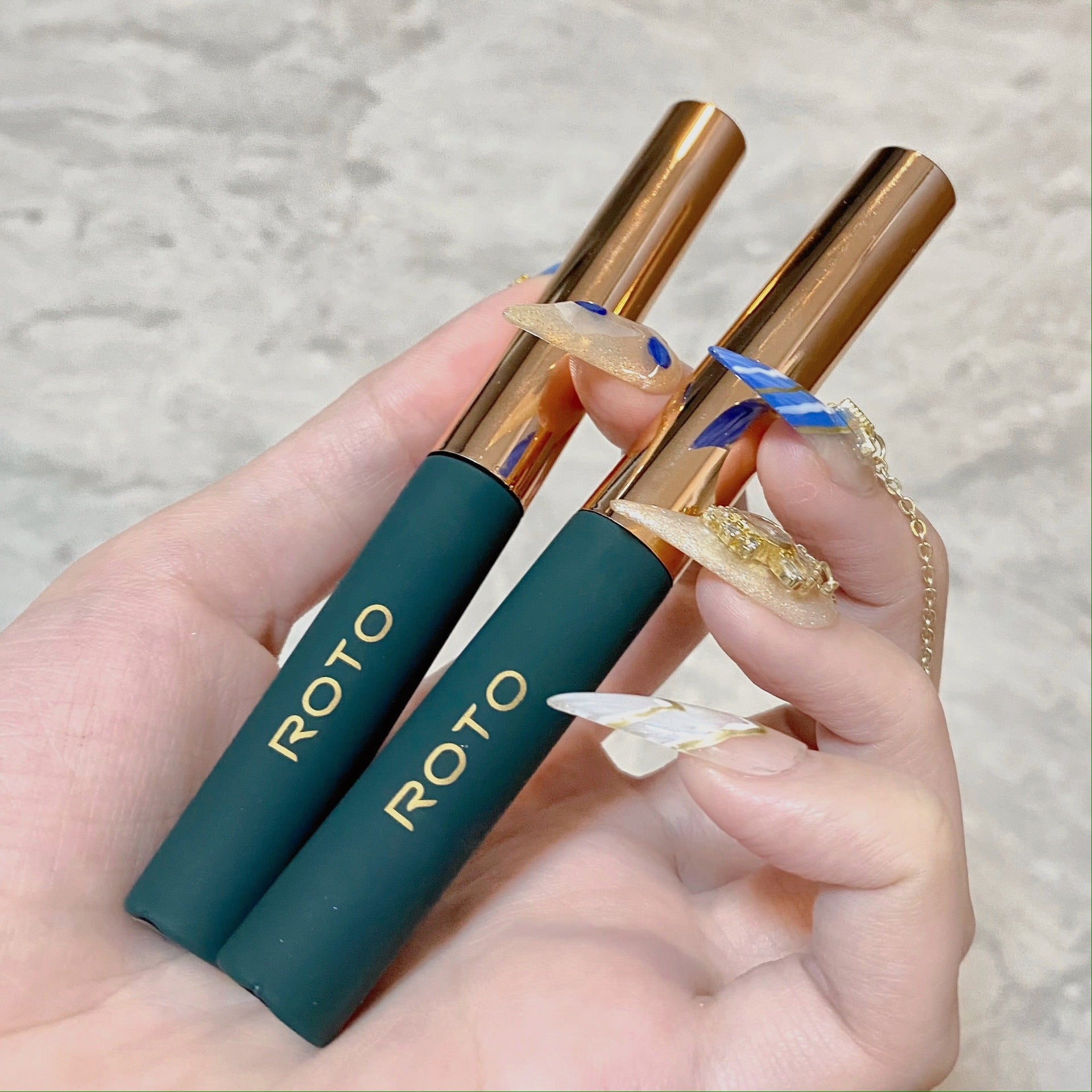 Mascara Fini Tête de Brosse Fine Longue Épaisse Courbe
