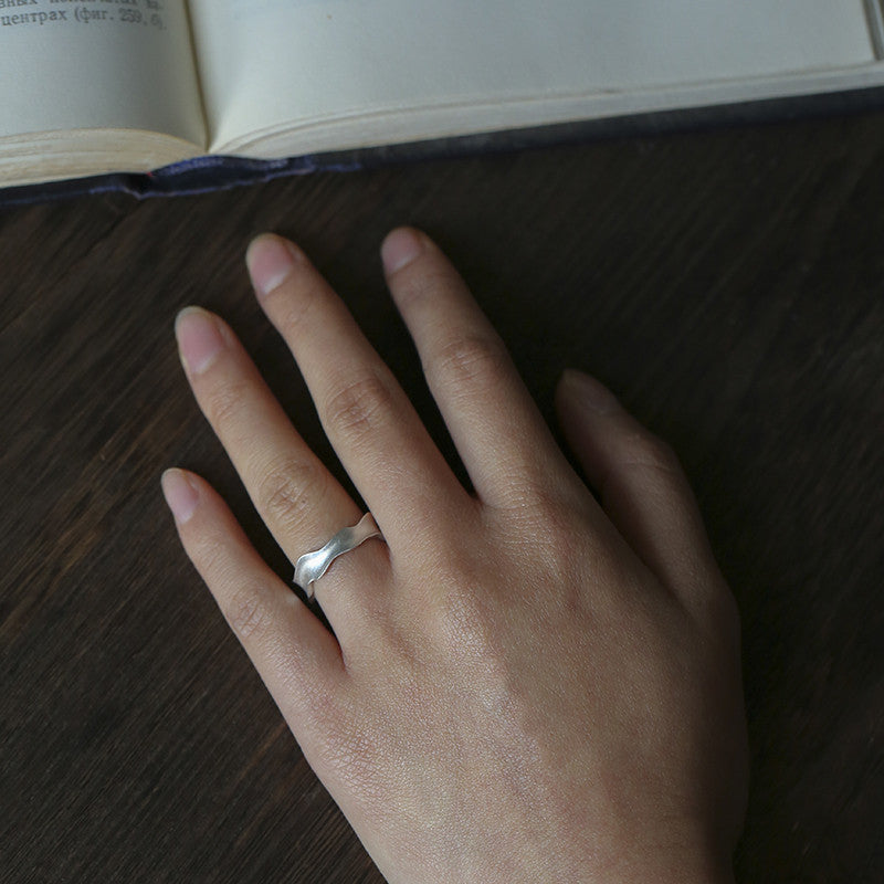 Plain Silver Wave Pattern Simple Small Sterling Silver S999 Ring
