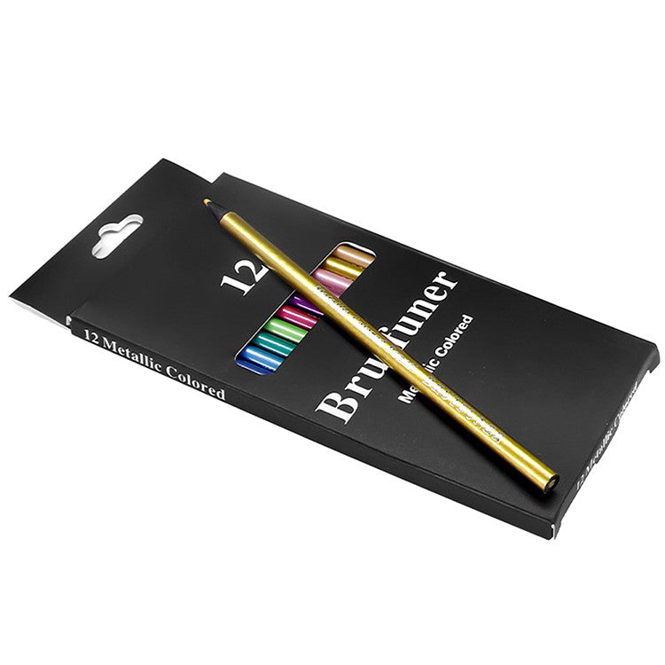 Ensemble de dessins gribouillis aux crayons de couleur créatifs