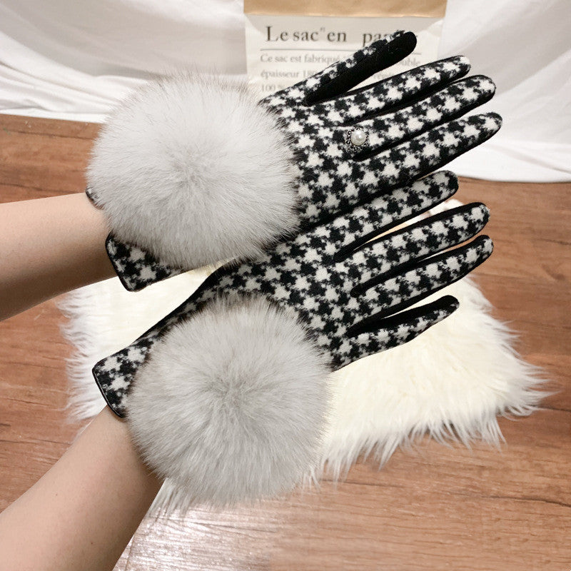 Gants à doigts en laine et cachemire avec boule de fourrure de renard oversize et motif écossais asymétrique