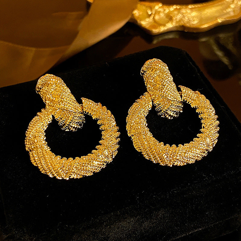 Exaggerated High-grade Round Ring Earrings Simple Graceful Elegant Light Luxury