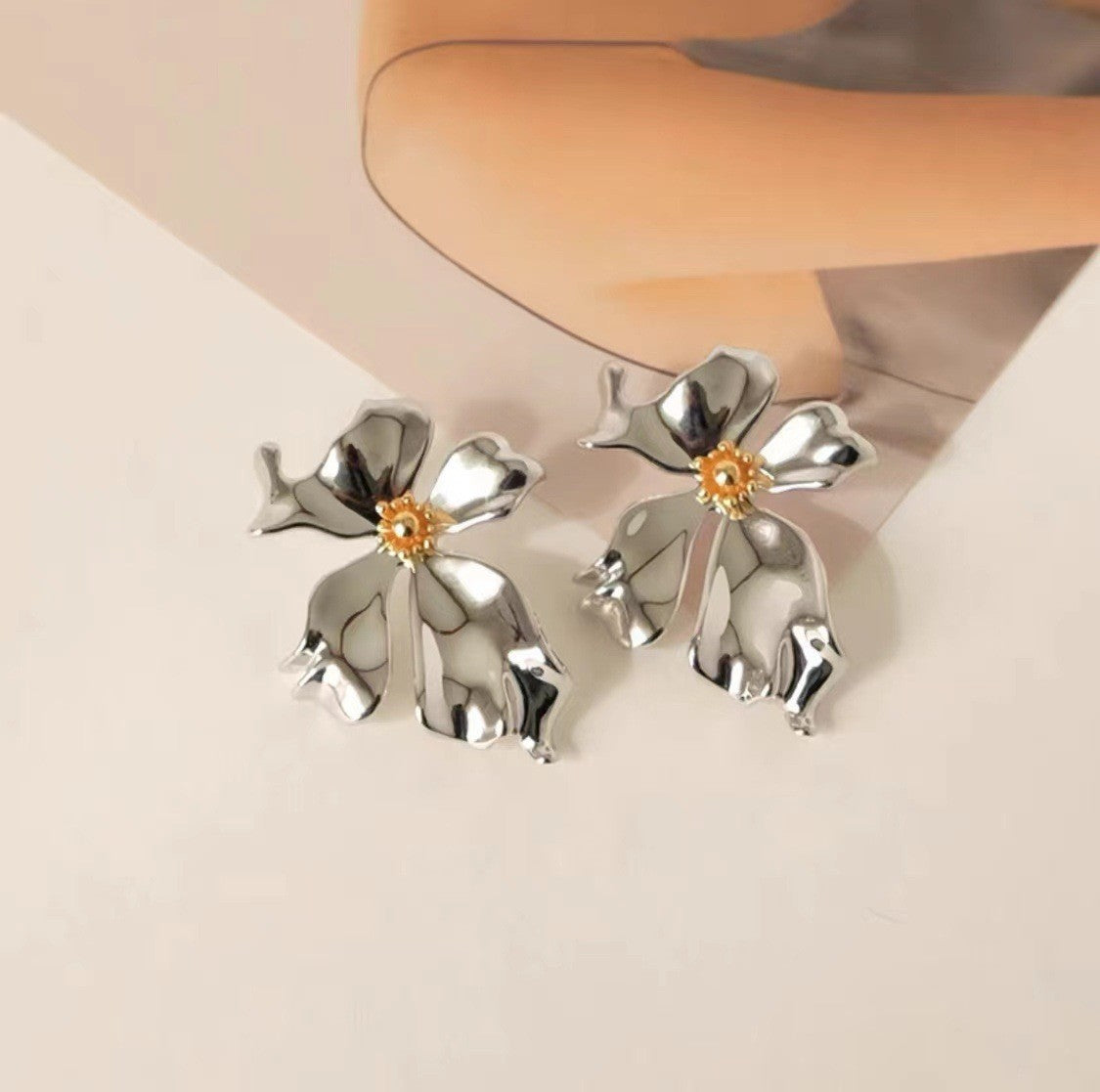 Metal Petals Irregular Generous Earrings