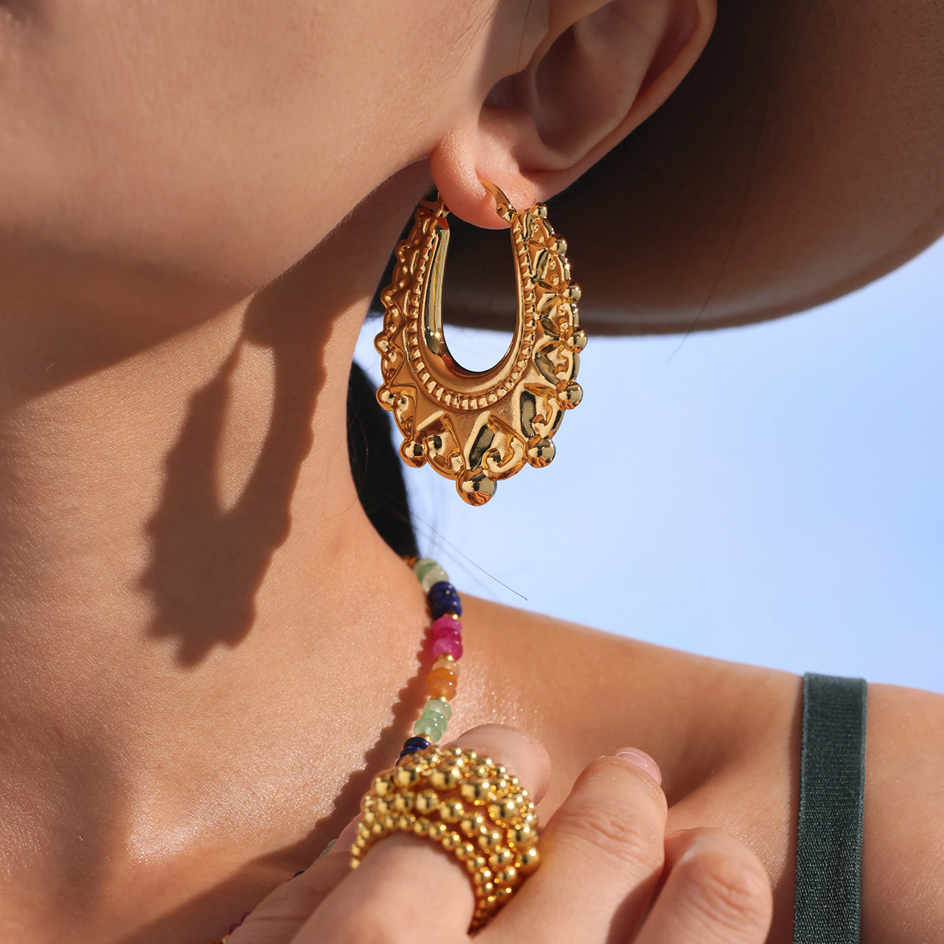 Boucles d'oreilles personnalisées en acier inoxydable à texture d'engrenage pour filles