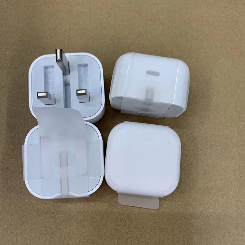 Chargeur Charge Rapide Pieds Pliants Commerce Extérieur Prise de Charge Rapide Protocole Entièrement Compatible Chargeur Rapide