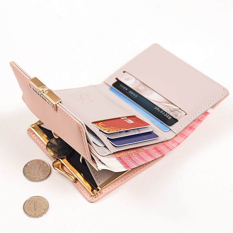 Portefeuille simple à trois volets pour femme avec porte-cartes
