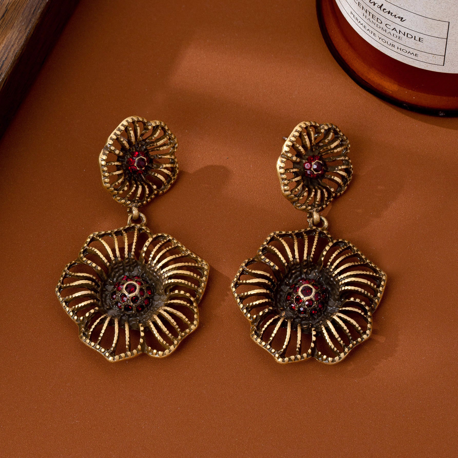 Vintage Distressed Hollow Out Design Womens Earrings