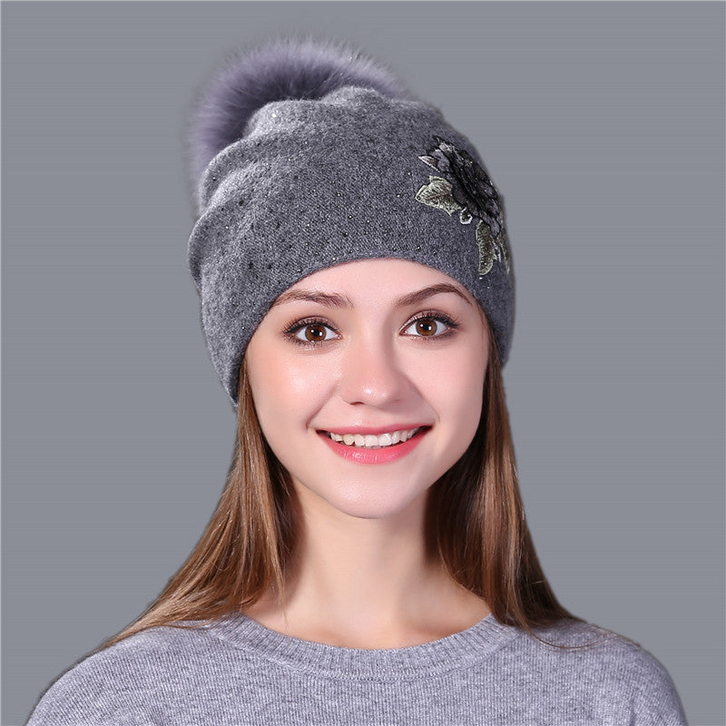 15cm Big Fox Fur Ball Flower Embroidery Knitted Hat