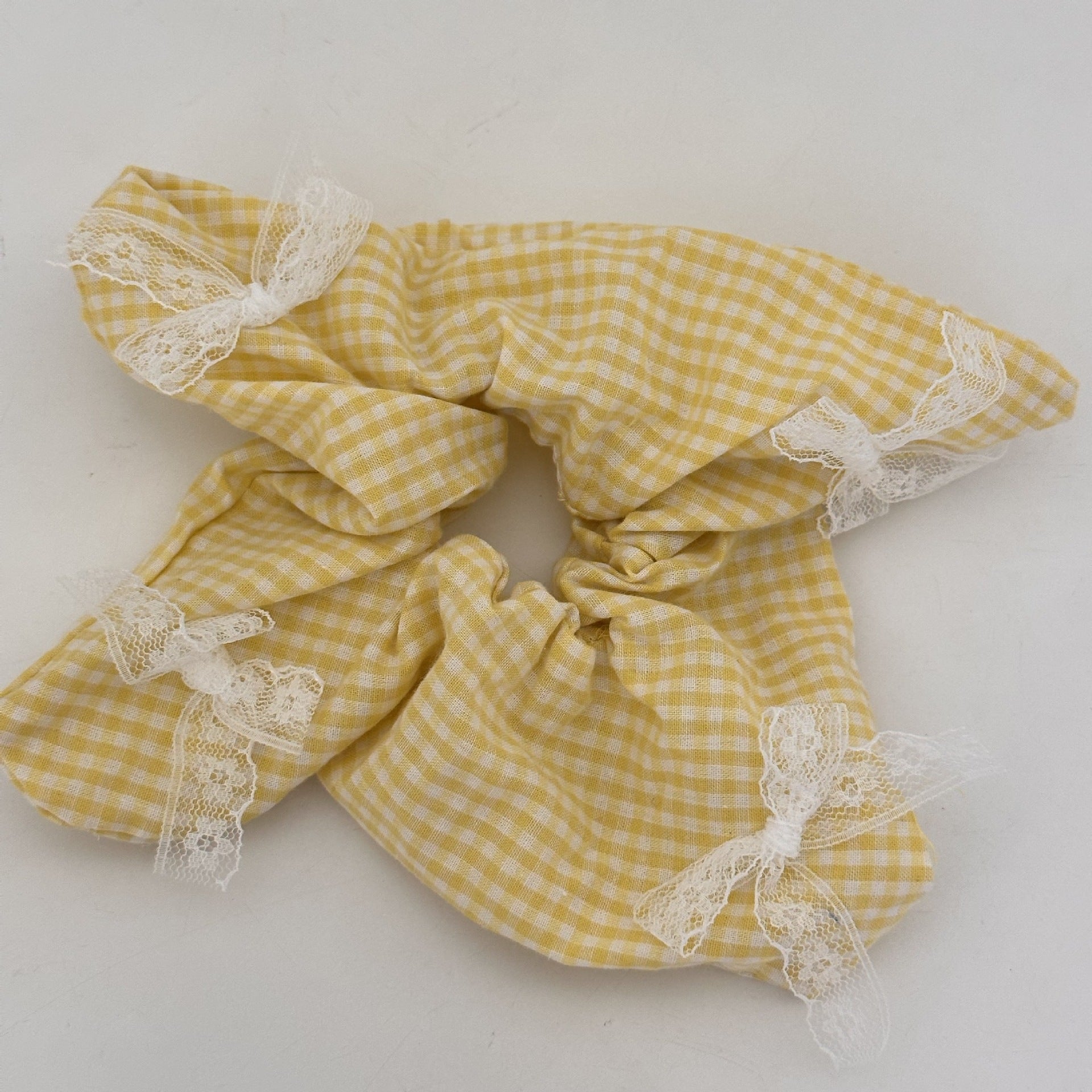 French-style Vintage Plaid Square Scrunchie