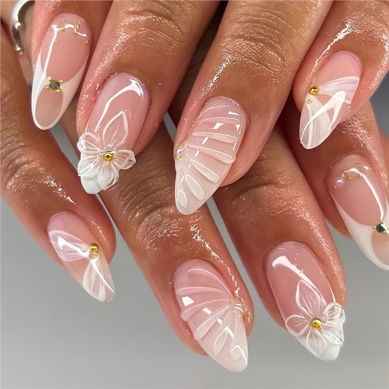 Faux Ongles Amande Effet Vague d'Eau 3D Blanc Simple