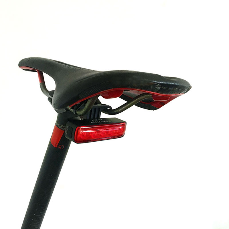 Support double de tige de selle de vélo pour feu arrière de vélo de nuit