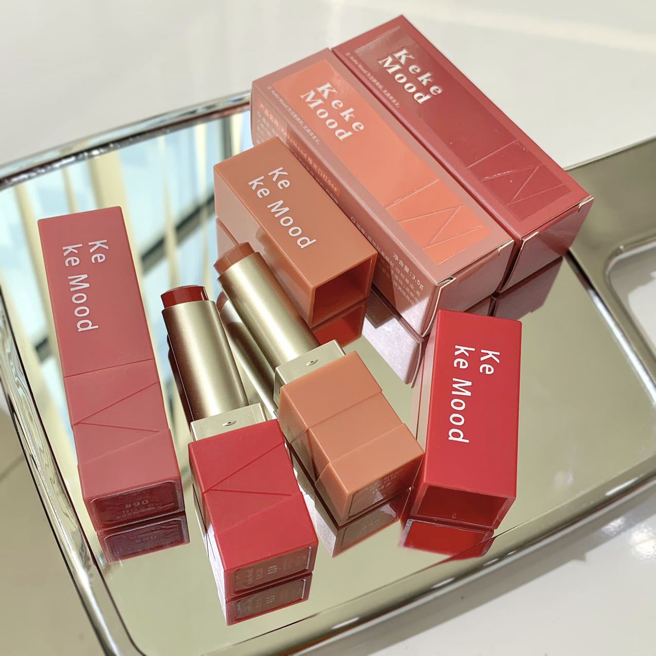 Rouge à Lèvres Fini Mat Baume Lèvres Automne Hiver Velours Blanc Lumière Et Simple Longue Tenue