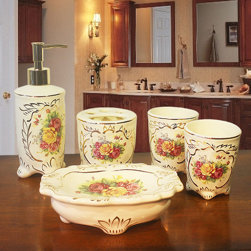 European Style Ceramic Toiletry Set With Tray