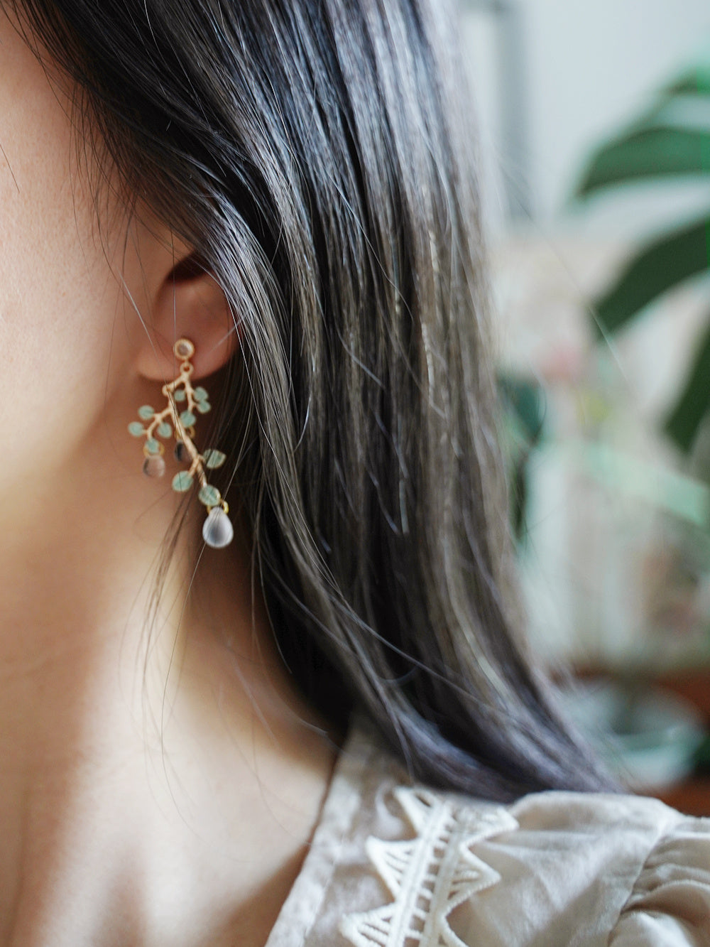 Boucles d'oreilles pendantes tendance pour femmes