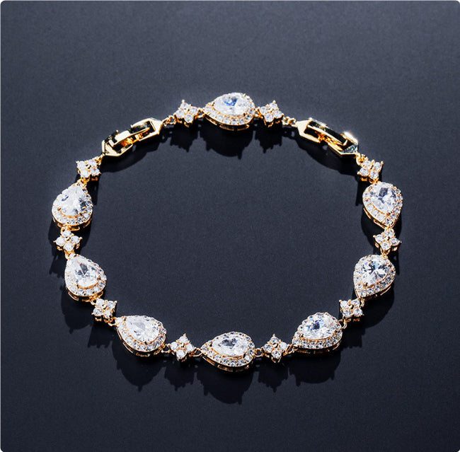 Women's Fashion Classic Drop-shaped Geometric Bracelet