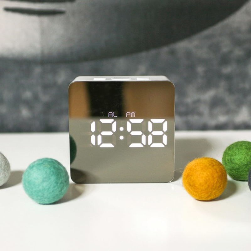 Réveil numérique Veilleuse Thermomètre Miroir