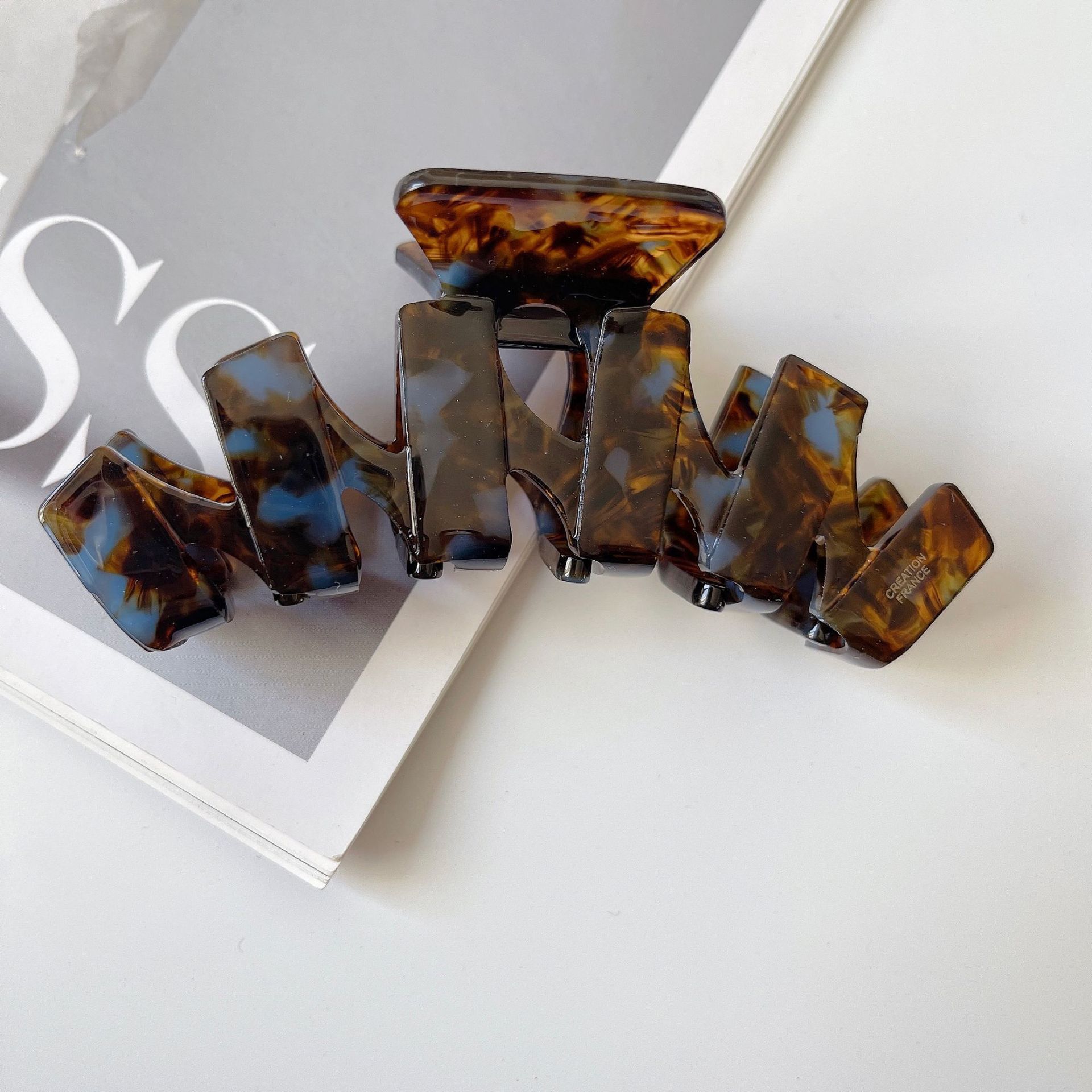 Elegant Acetate Large Back Head Updo Shark Clip