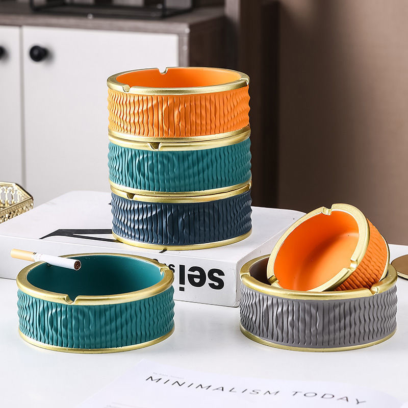 Fashion Creative Gold-painted Ceramic Ashtray Decoration Ornaments