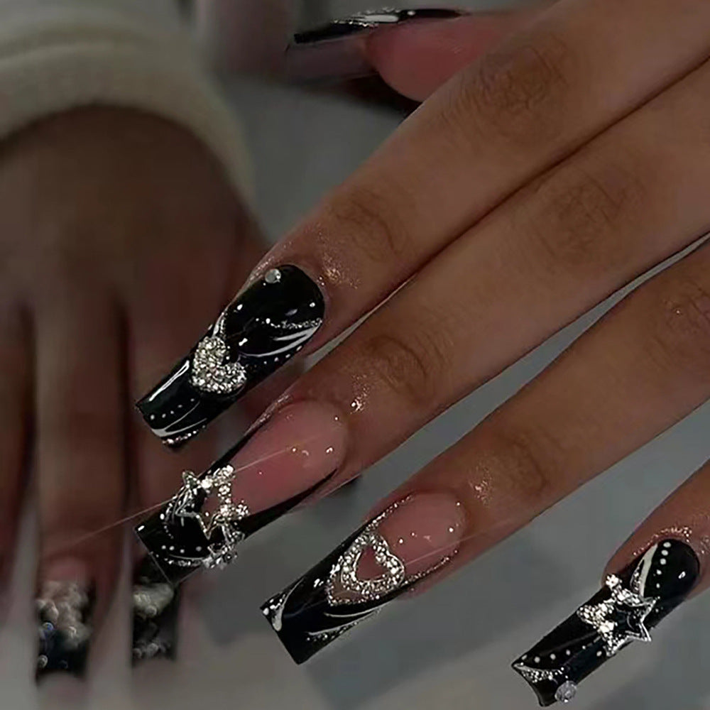 Faux ongles français finis