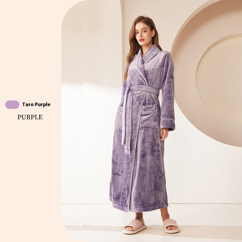 Extended Autumn And Winter Coral Fleece Bathrobe