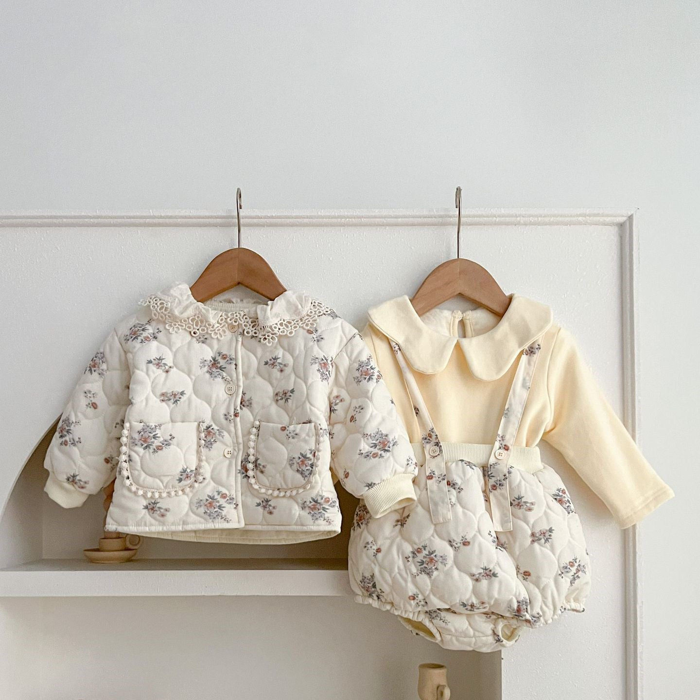 Winter Korean Style Baby Girl Floral Suit Lace Pocket Strap Romper Outwear Warm Two-piece Suit