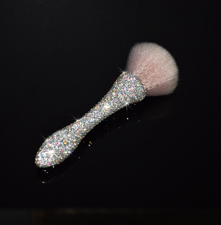 Ensemble de pinceaux de maquillage et gobelet incrustés de diamants