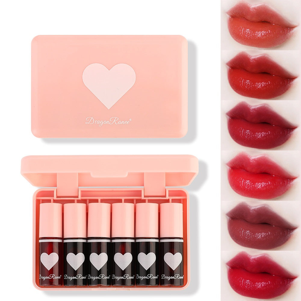 Ensemble de rouges à lèvres et gloss pour maquillage automne et hiver