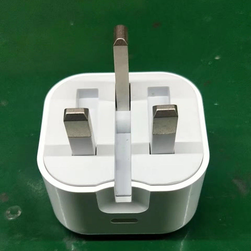 Chargeur Charge Rapide Pieds Pliants Commerce Extérieur Prise de Charge Rapide Protocole Entièrement Compatible Chargeur Rapide