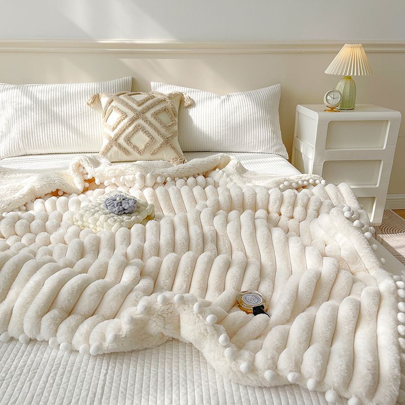 Couverture de canapé en Angora dépoilé pour sieste