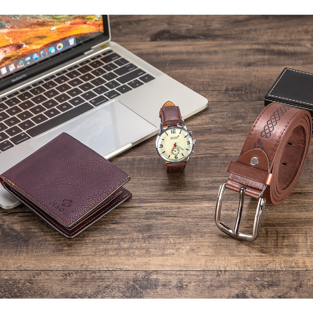Ensemble montre, portefeuille et ceinture