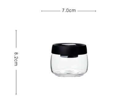 Vacuum and press the glass jar