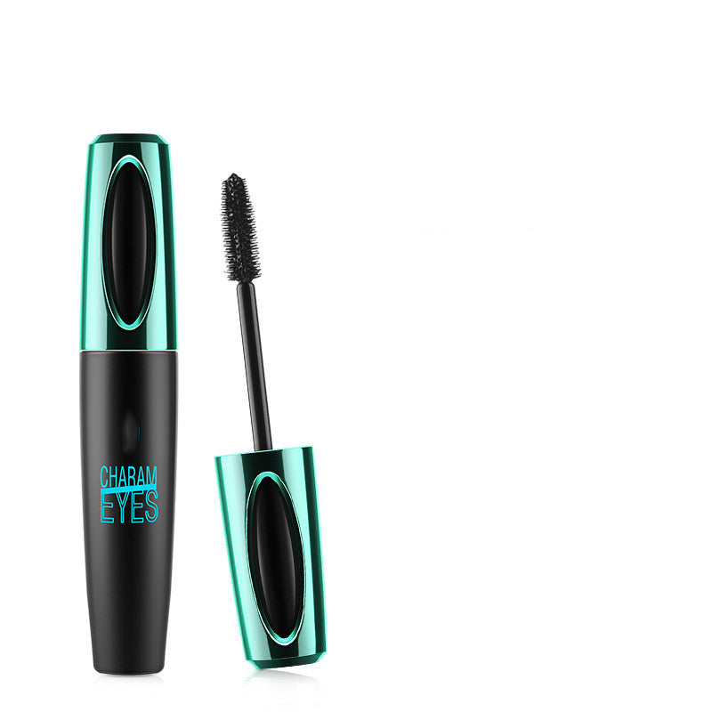 Mascara volume et courbe, anti-bavures et allongeant