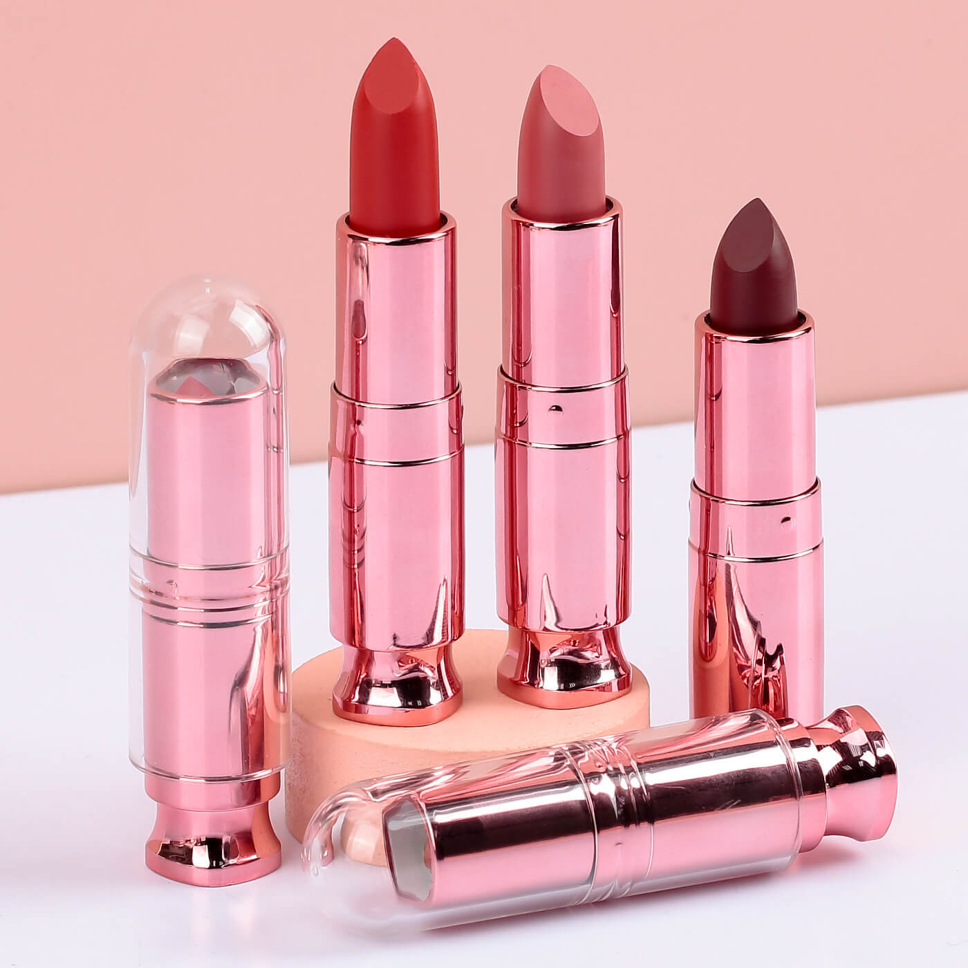 Rouge à lèvres baume longue tenue mat, facile à appliquer, sans transfert