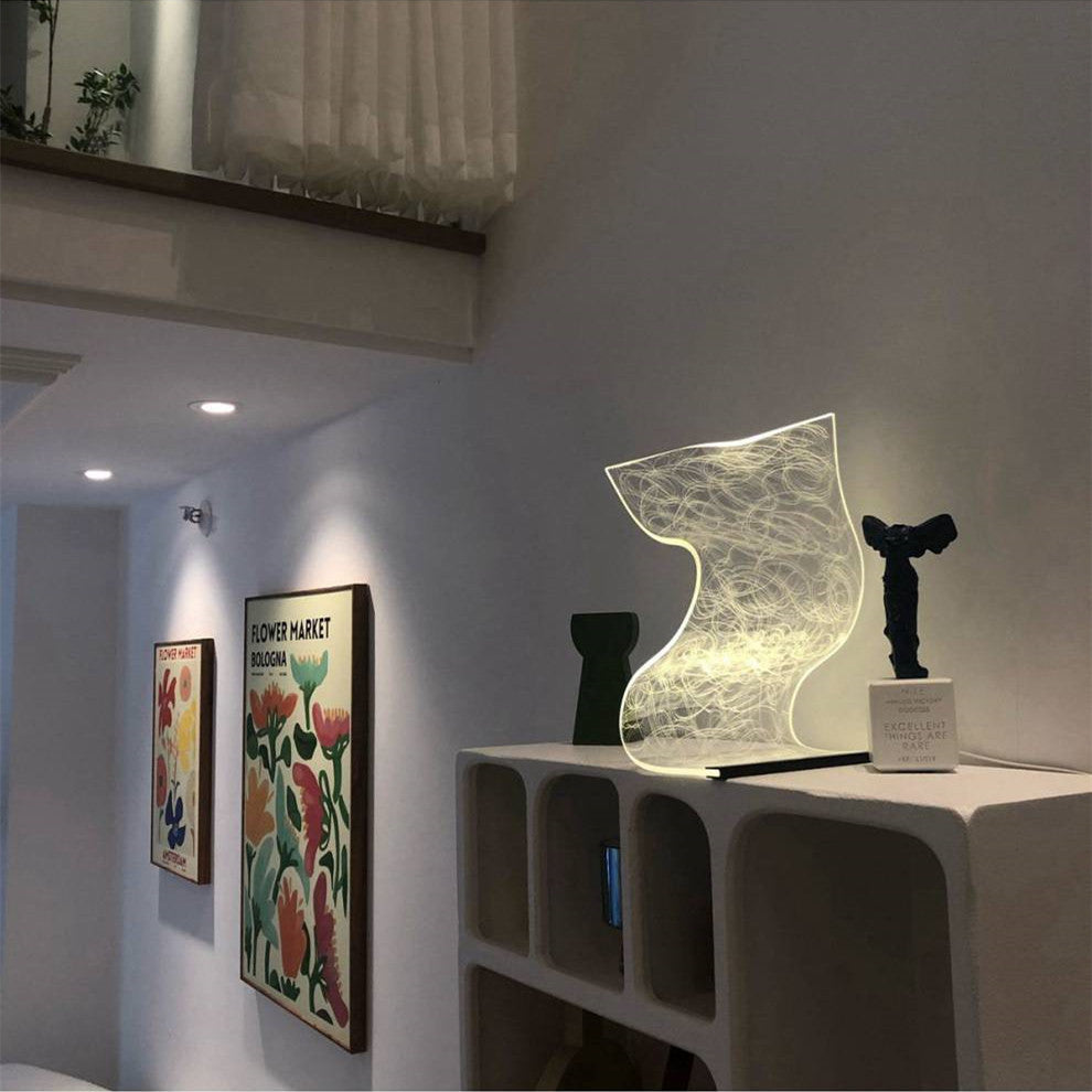 Lampe de chevet chaleureuse à l'esthétique soignée, petite veilleuse de décoration intérieure