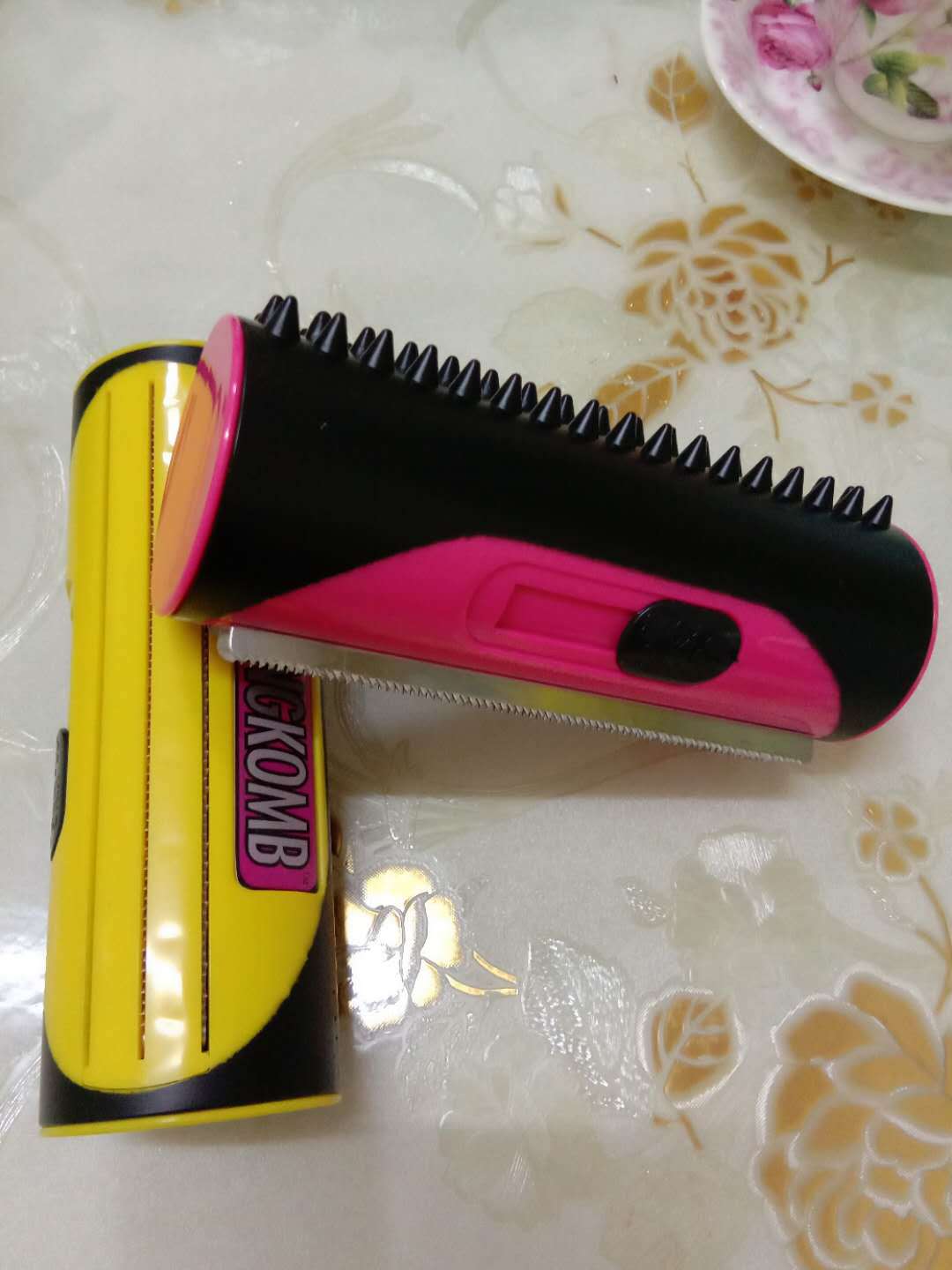 Brosse pour animaux, peigne pour animaux, fournitures de toilettage et de nettoyage, peigne pour chiens