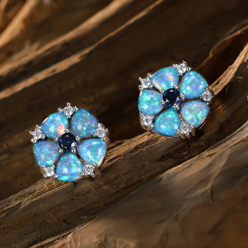 Boucles d'oreilles clous fleur en opale et diamant platine très populaires pour femmes