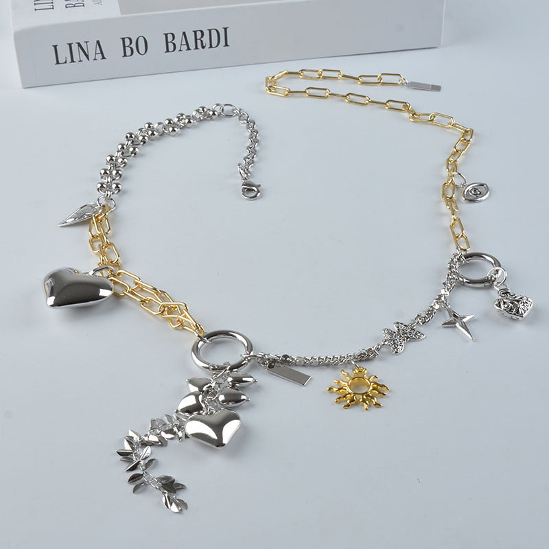 Ceinture à pendentif Love Vintage effet vieilli avec chaînes multi-éléments style Punk