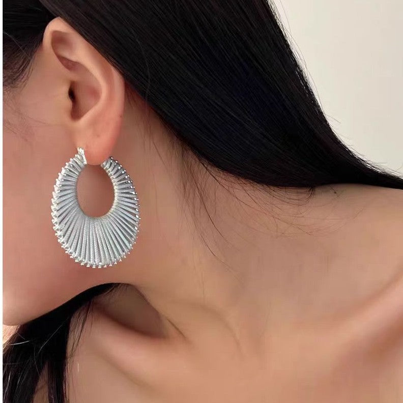 European And American Retro Exaggerated Hand-knitted Quality Earrings For Women