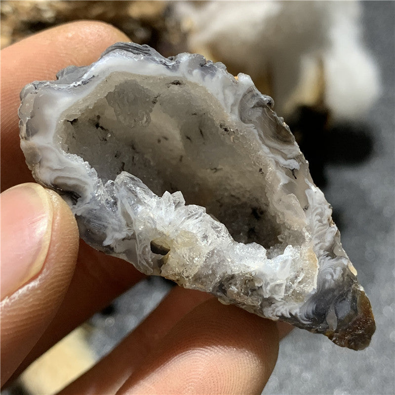 Natural Agate Crystal Cave Cornucopia Raw Stone Ornament