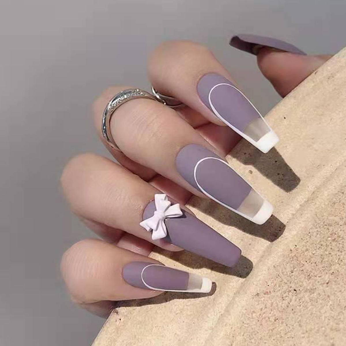 Manucure Nœud Violet Vine de Style Français