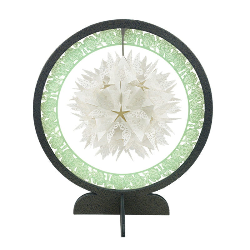 Lampe sculptée en papier papillon amour fleur Saint-Valentin