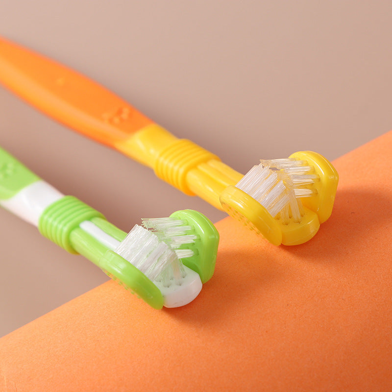 Brosses à dents et produits de nettoyage buccal pour animaux de compagnie