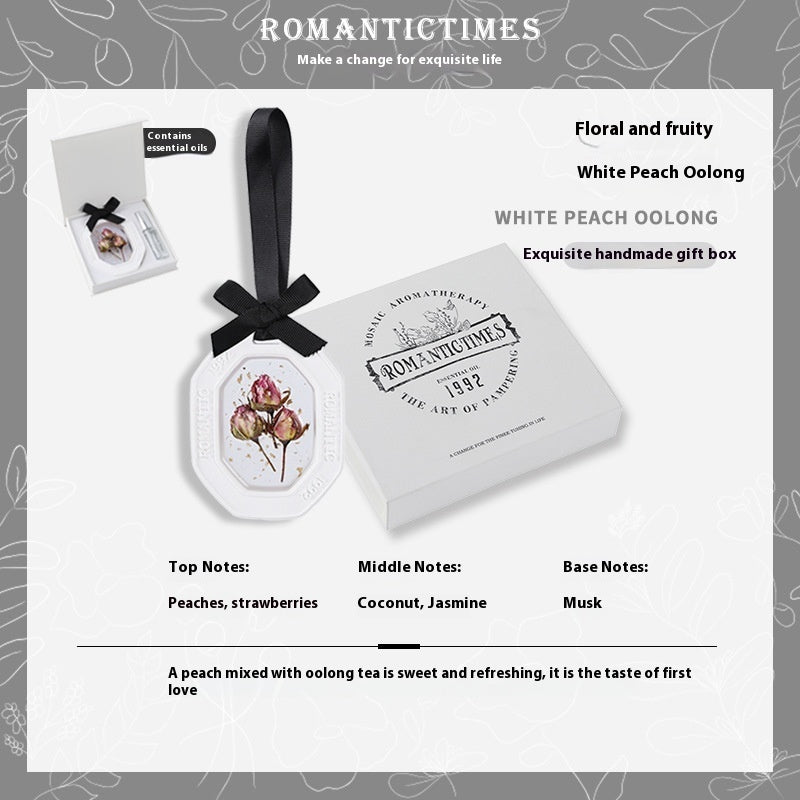 Fashion Personalized Car Aromatherapy Sheet Pendant