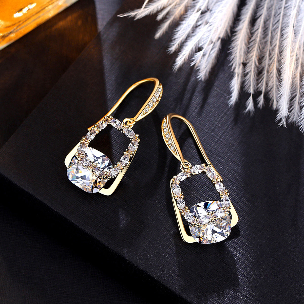 High-end Niche Earrings Female Temperament Long Earrings