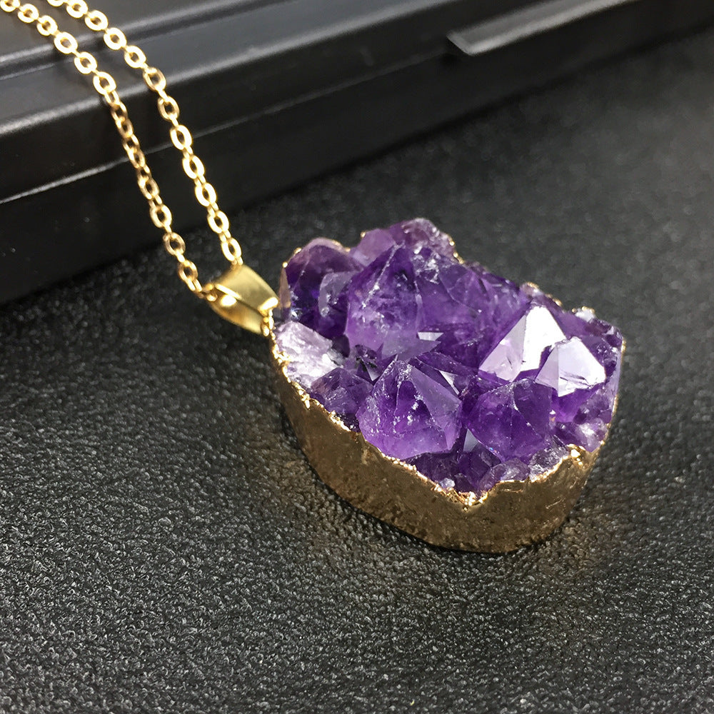Pendentif en améthyste brute naturelle avec chaîne cadeau