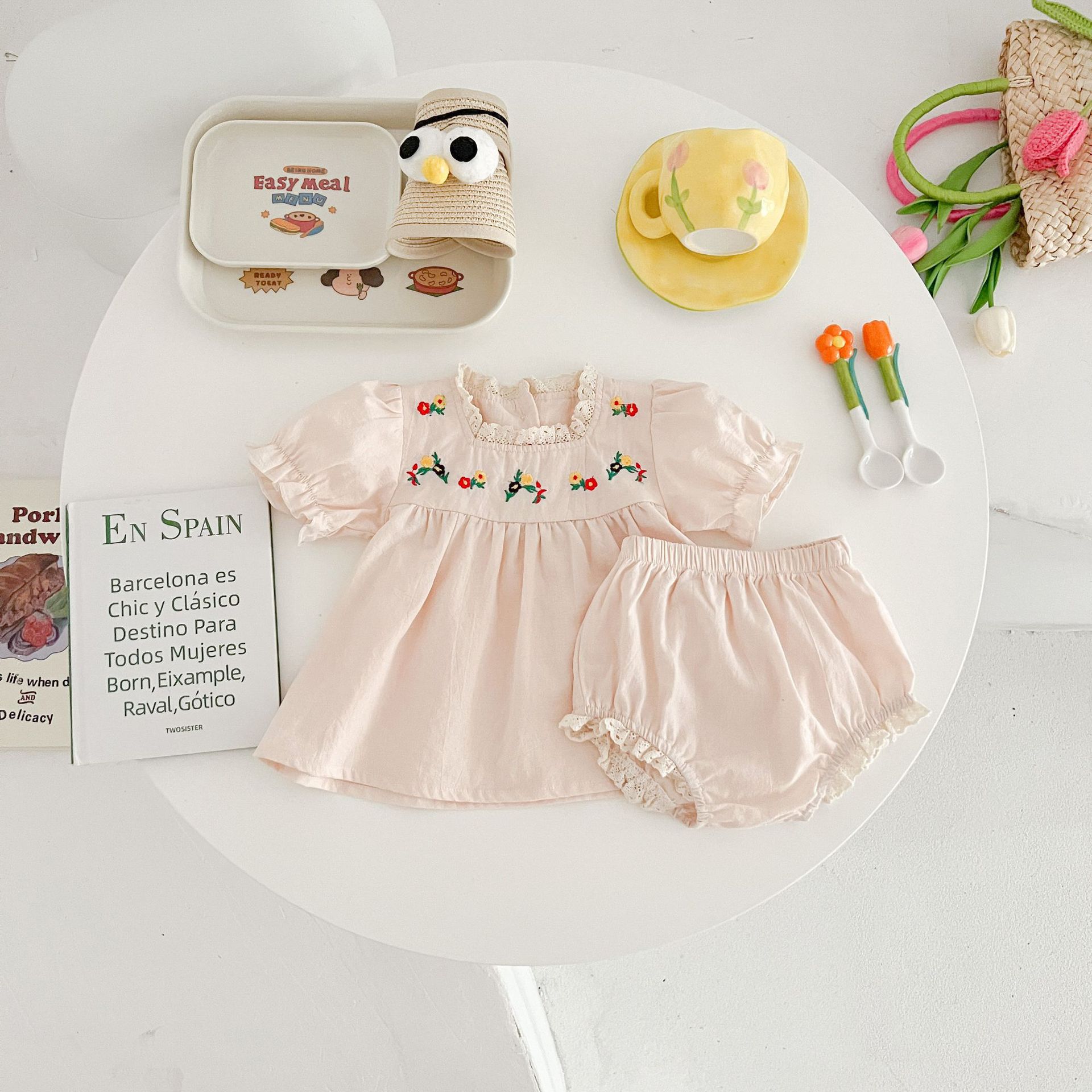 Female Treasure Embroidered Lace Two-piece Set