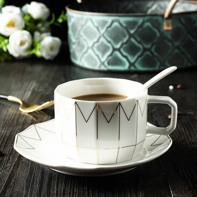 Simple Japanese Black Tea Cup And Saucer Set