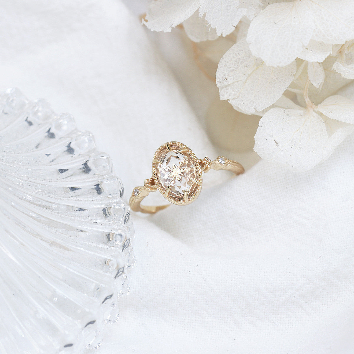 Fashion Personality Shines On Flower Rings Pendant
