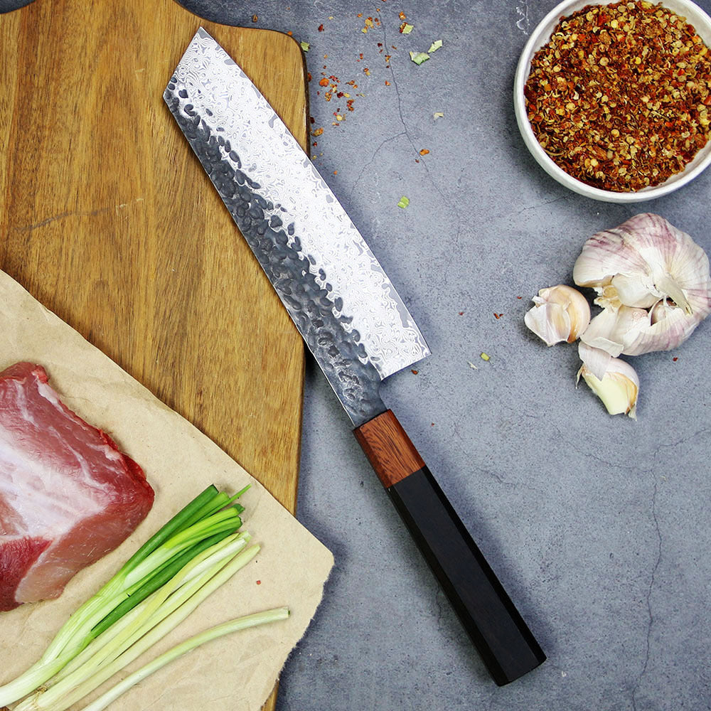 Couteau de chef japonais en acier inoxydable forgé et martelé
