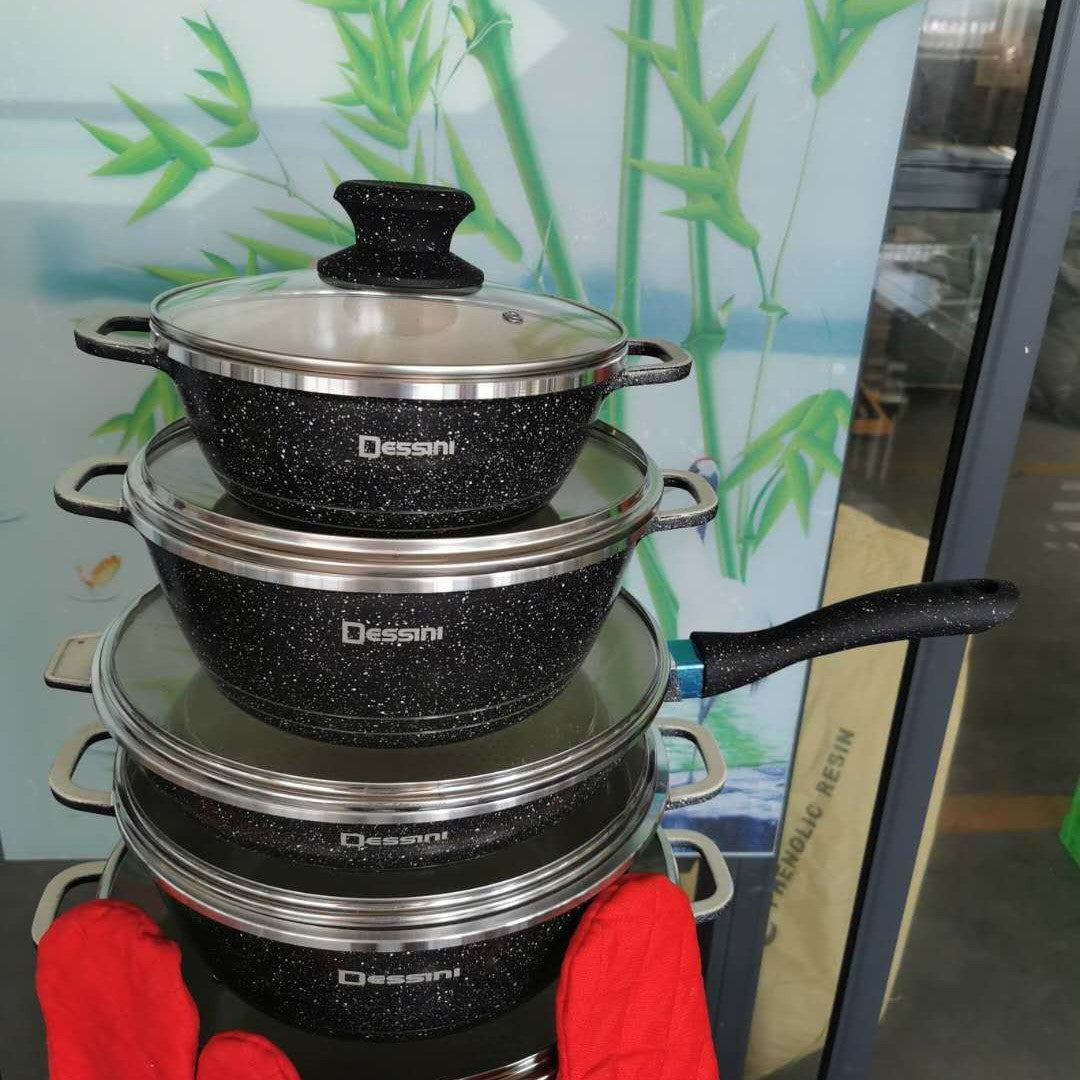 Non-stick aluminum pan set